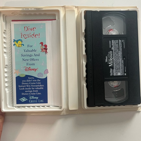 Disney’s MASTERPIECE The Little Mermaid Fully Restored Special Edition VHS - Picture 4 of 8